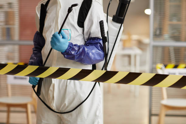 Professional Trauma Scene Cleanup technician working in Du Bois, NE